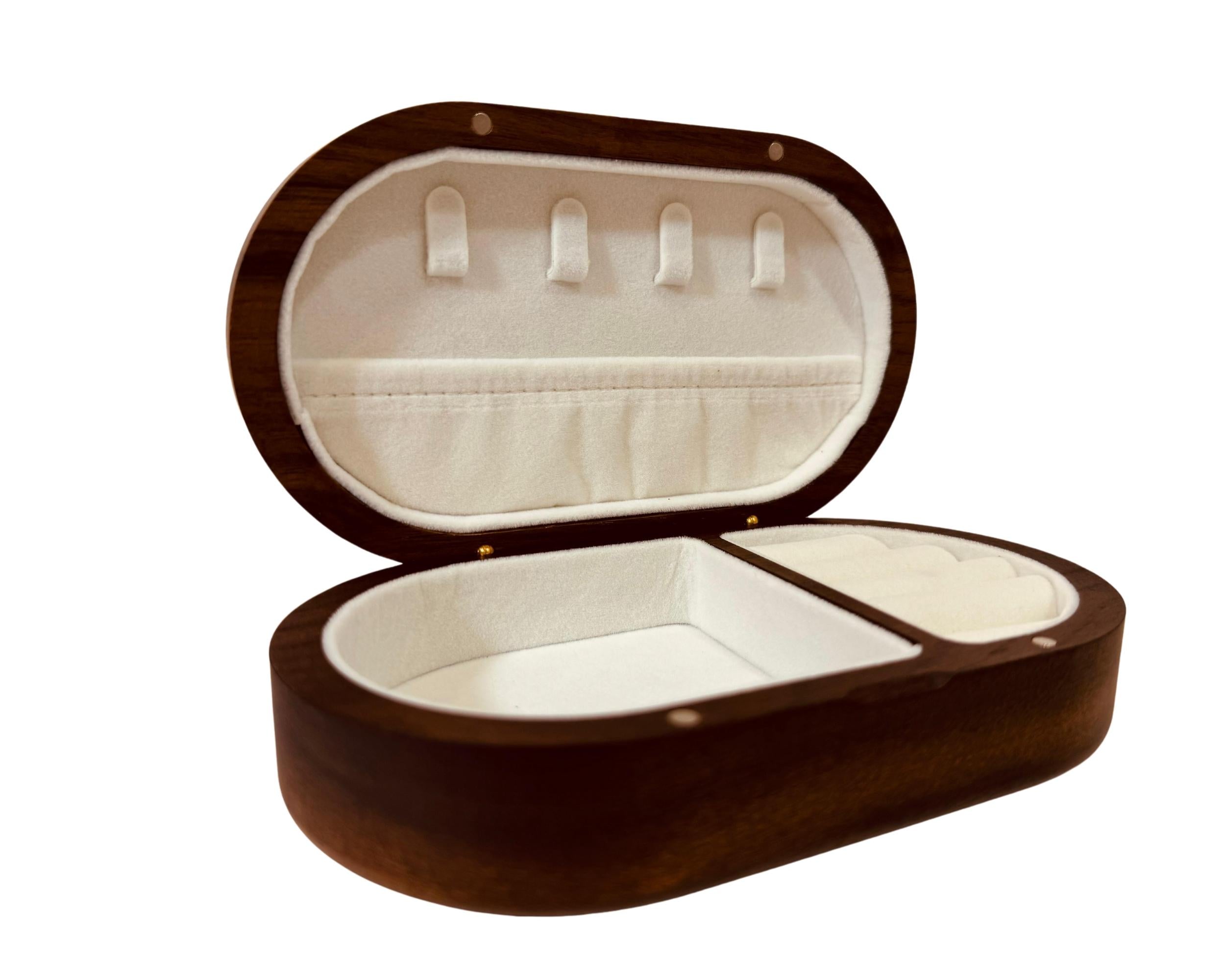 Mothers Day Gift, Unique Gifts for Her Mom, Custom Engraved Jewelry Box, Personalized Mom Gift, Walnut Jewelry Organizer, Bridesmaid Gifts